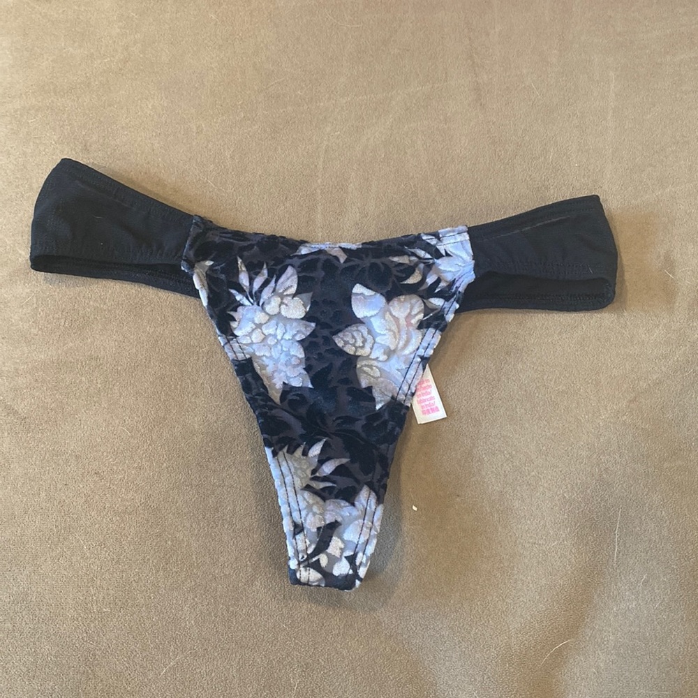 Woman’s Victoria’s Secret thong